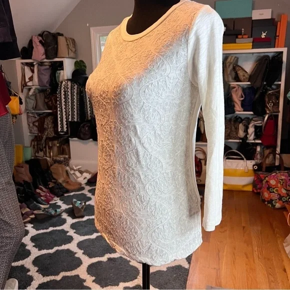 J Crew Embroidered Floral Size XS Winter White  100% Cotton Top - Picture 3 of 7